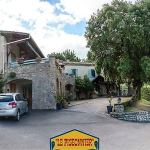 "Le Pigeonnier" Chambre D'Hote Bed & Breakfast Piegros-la-Clastre Exterior photo