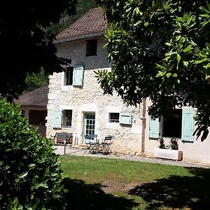 Gite Entre Vignes Et Montagne Villa Lhuis Exterior photo