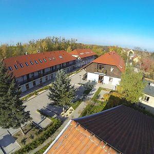 Osrodek Bojanowe Gniazdo Hotel Zaniemysl Exterior photo