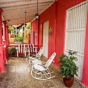 Casa Colonial "Dany Y Carlos" Hotel Vinales Exterior photo