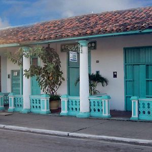 Casa De Cusa Hotel Pinar del Rio Exterior photo