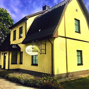 Villa Kertelhof Guesthouse Kardla Exterior photo