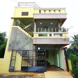 Oyo 10095 Home Cozy 3Bhk Aurovile Bus Stand Pondicherry Exterior photo