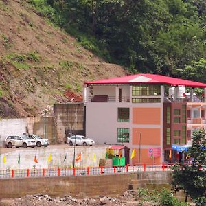 Yatrik Inn Dehradun Exterior photo