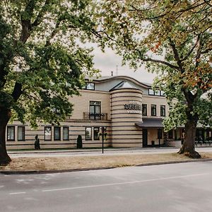 Wolmar Hotel Valmiera Exterior photo