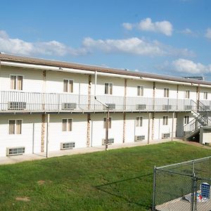 Marshall Lodge By Oyo Hwy 65 Exterior photo