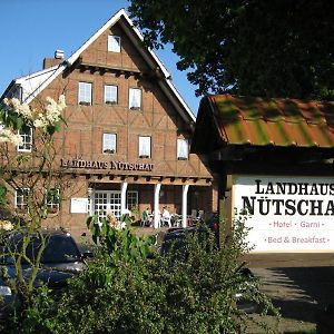 Landhaus Nuetschau Bed & Breakfast Bad Oldesloe Exterior photo