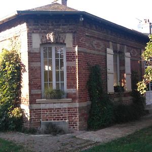 Le Jardin Des Ecureuils Hotel Demuin Exterior photo