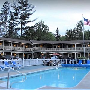 Mt. Madison Inn & Suites Gorham Exterior photo