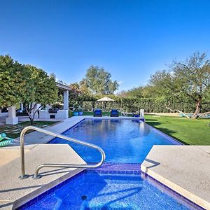 Lavish Paradise Valley Home With Sports Court And Pool Scottsdale Exterior photo