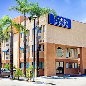 Travelodge By Wyndham Chatsworth Los Angeles Exterior photo