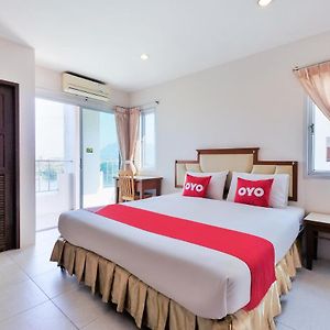 Oyo 605 Lake View Phuket Place Hotel Exterior photo