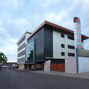 Hotel Samrat Taliparamba Exterior photo