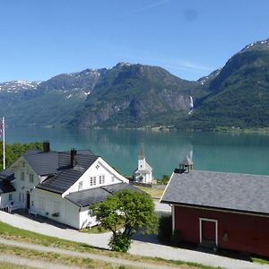 Nes Gard Hotel Hoyheimsvik Exterior photo