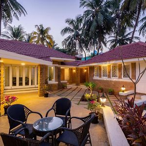 Ama Stays & Trails, Beach House Madh Island Mumbai Exterior photo