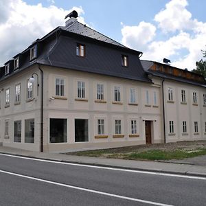 Penzion Lipa Hotel Krasna Lipa Exterior photo