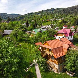 Садиба "Три Царі" Villa Yaremche Exterior photo